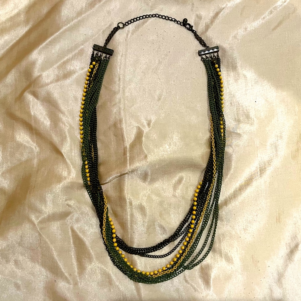 Charlotte Russe Utility Chain Necklace